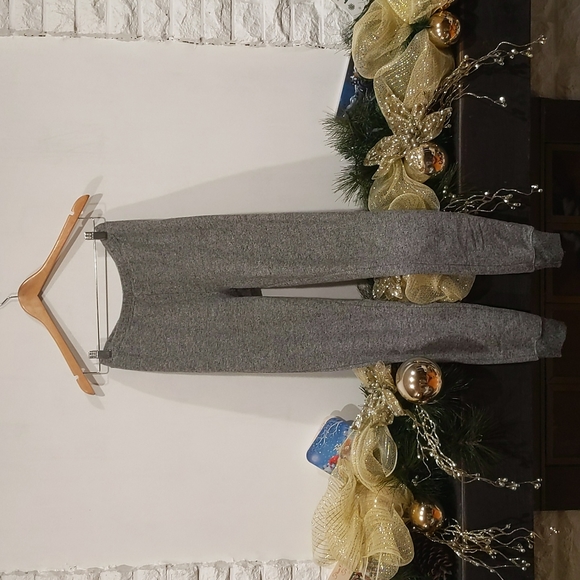 Roots cozy fleece leggings, size small, and grey. - Picture 1 of 5